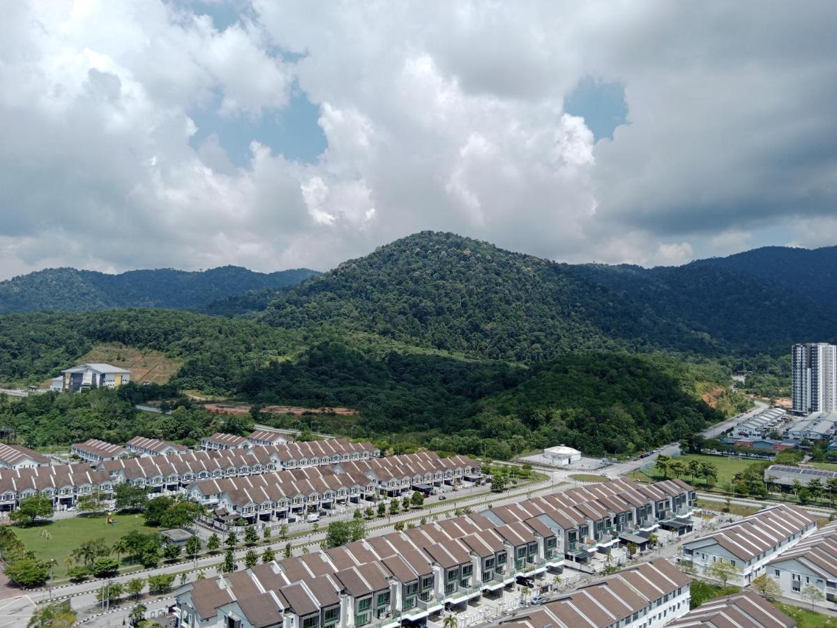 Muslim Homestay At Meru Ipoh Buitenkant foto